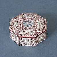Octagonal Inlaid Mother of Pearl Box - Closed