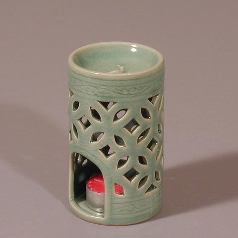 &nbsp;Open-work Aroma Oil Burner